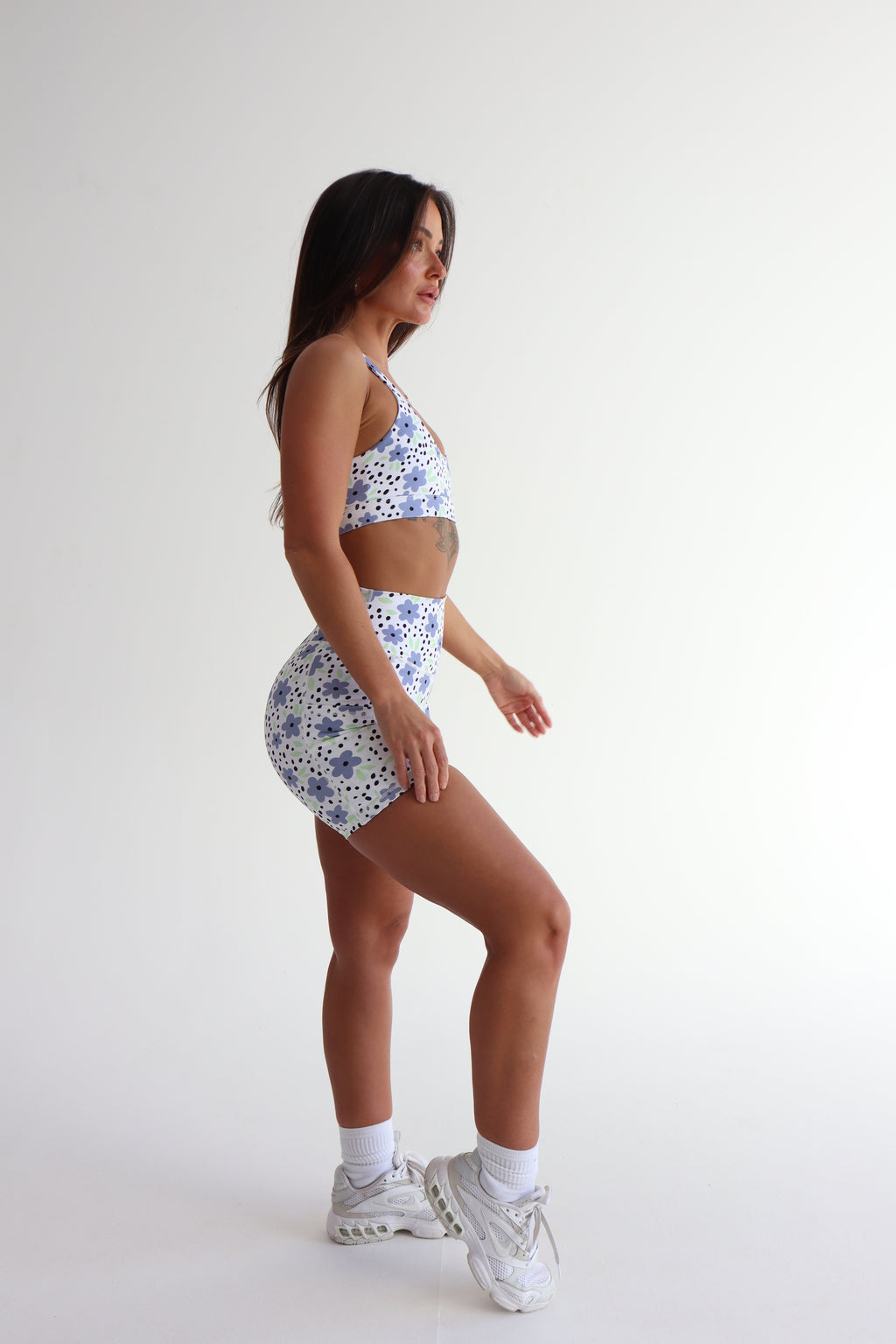 Dalilah Crop